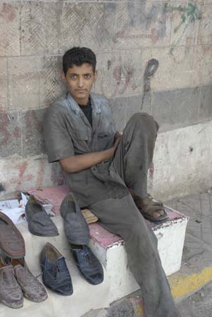 Sana'a al'Bagdad street_029