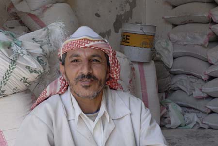 Sana'a al'Bagdad street_066